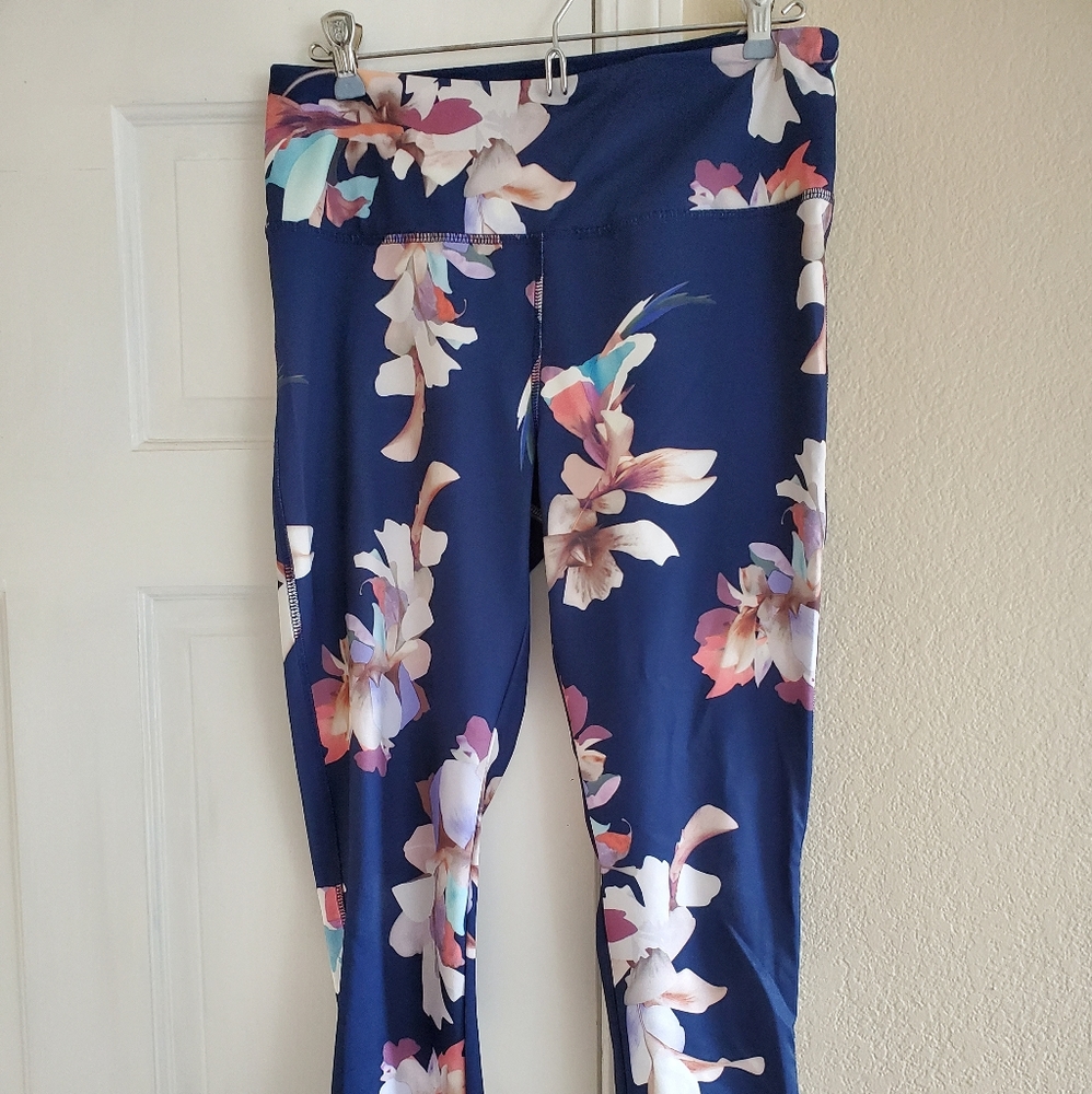 Floral print yoga pants